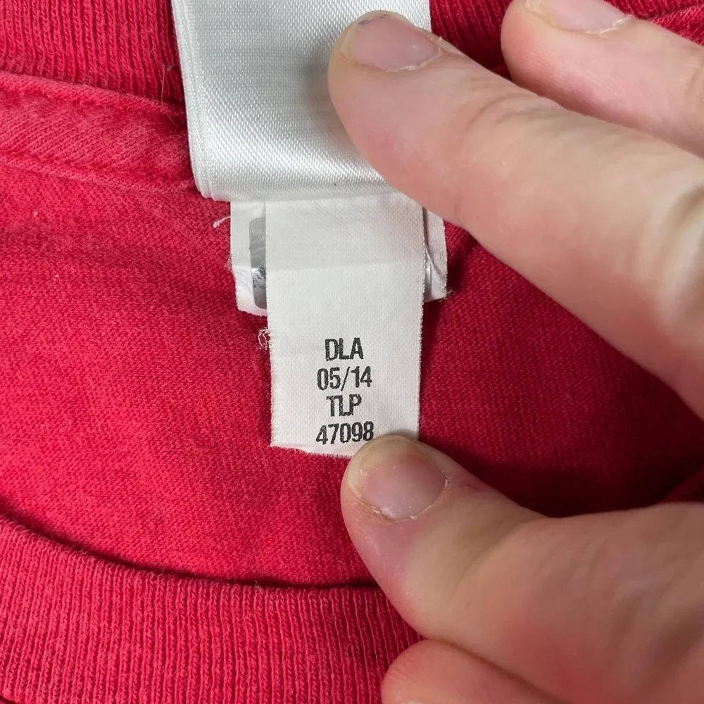 The North Face T-Shirt Mens L Red Box Logo Never Stop Exploring Short Sleeve